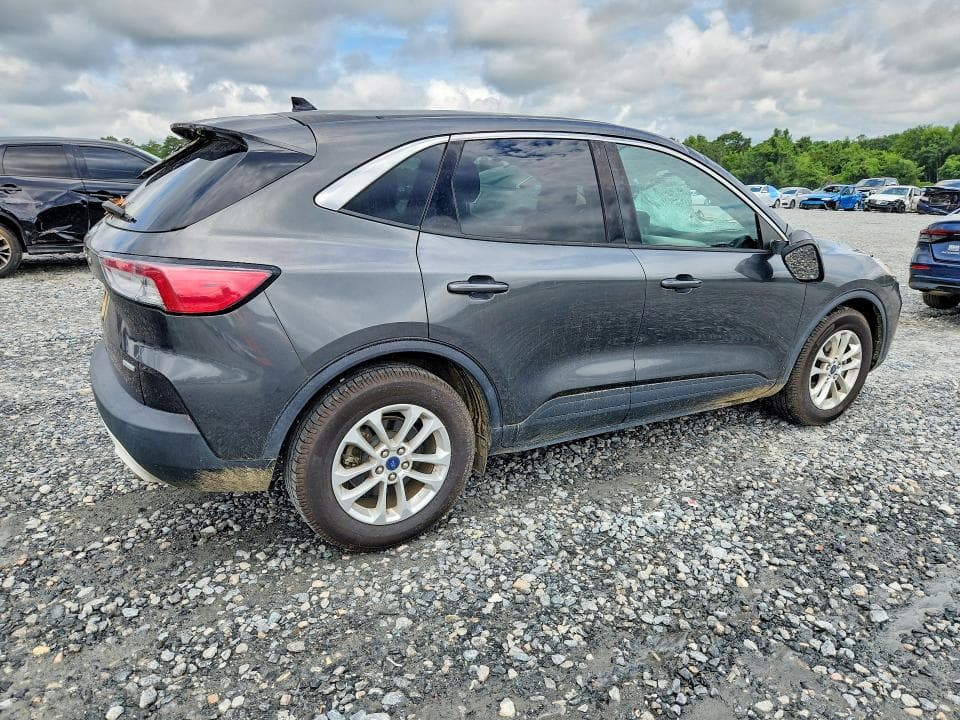 2020 FORD ESCAPE SE 3