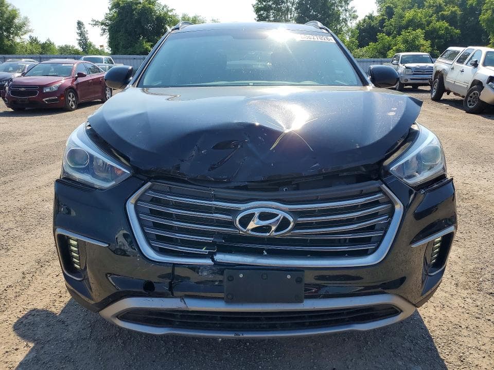 2018 HYUNDAI SANTA FE SE 5