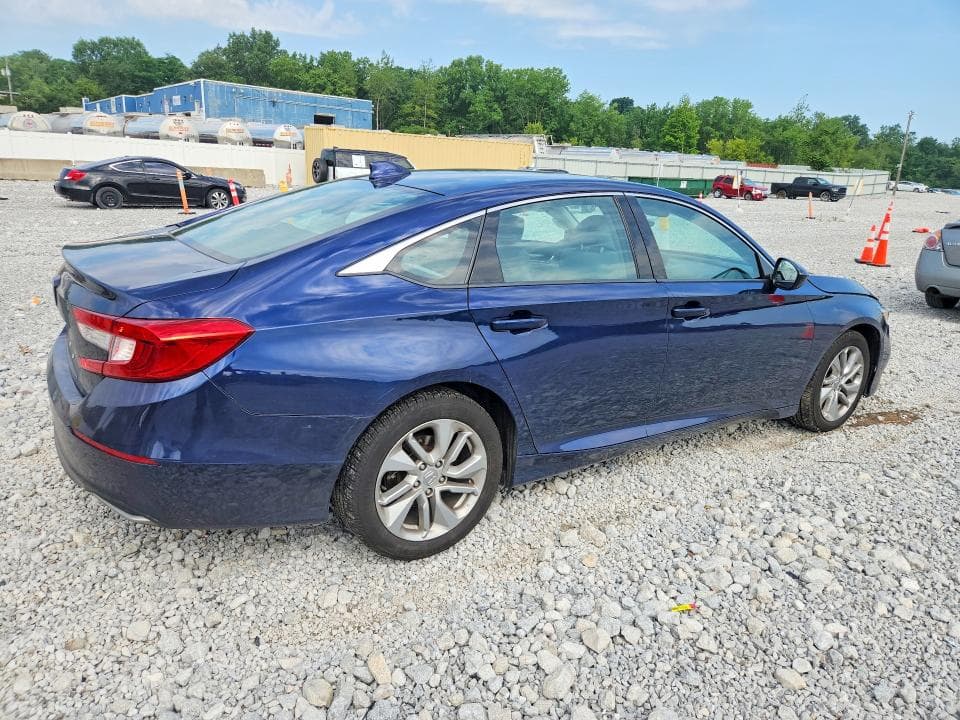 2018 HONDA ACCORD LX 3