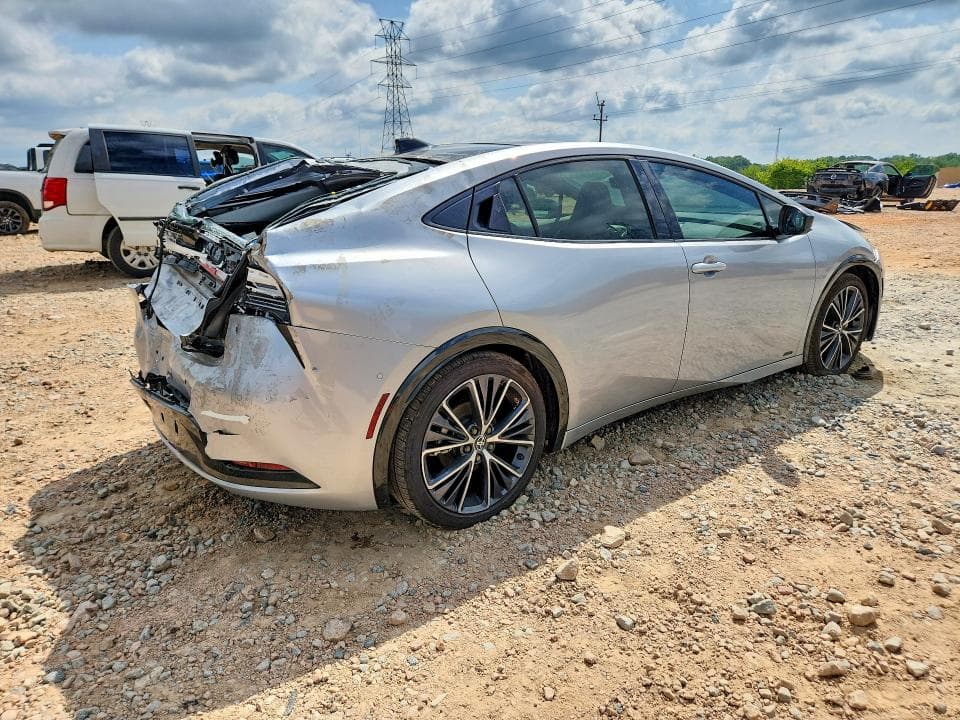 2023 TOYOTA PRIUS LIMITED LIMITED 3