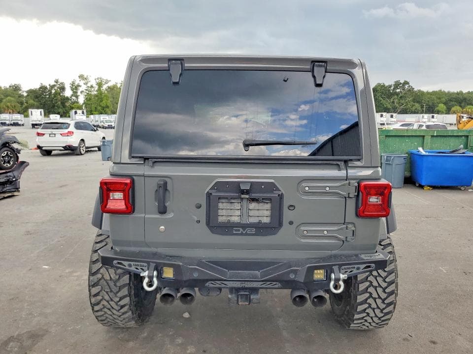 2018 JEEP WRANGLER UNLIMITED SAHARA 6