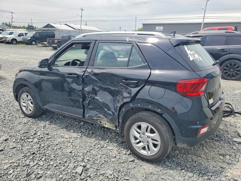 2022 HYUNDAI VENUE SEL 2