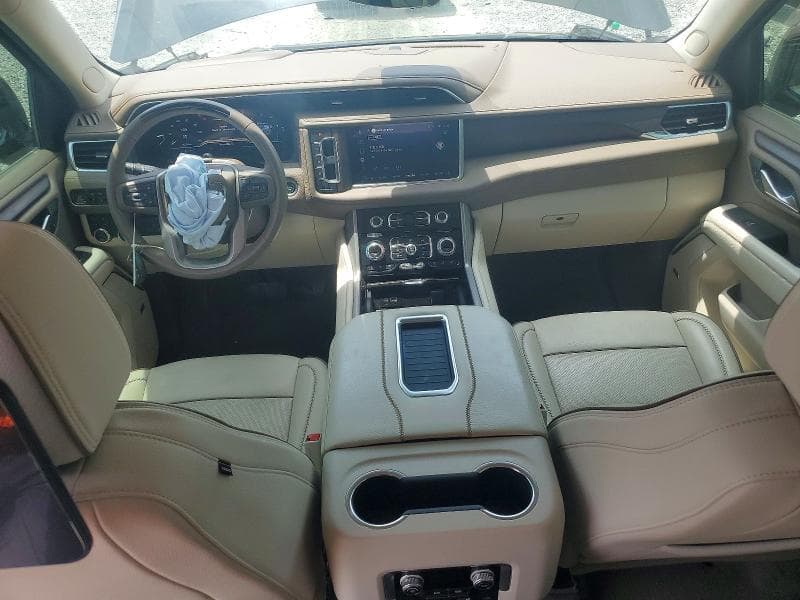 2024 GMC YUKON DENALI 8
