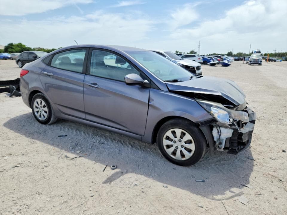 2017 HYUNDAI ACCENT SE 4