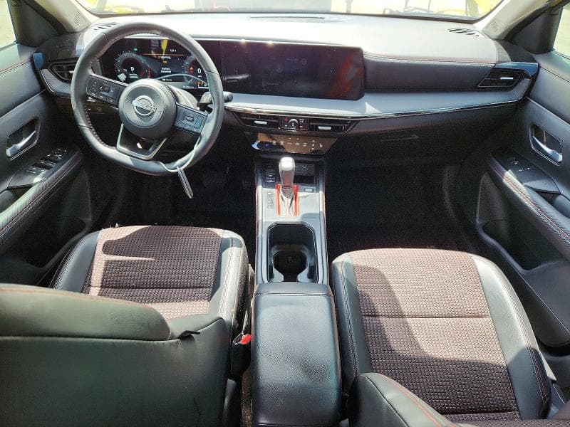 2025 NISSAN KICKS SR SR 8