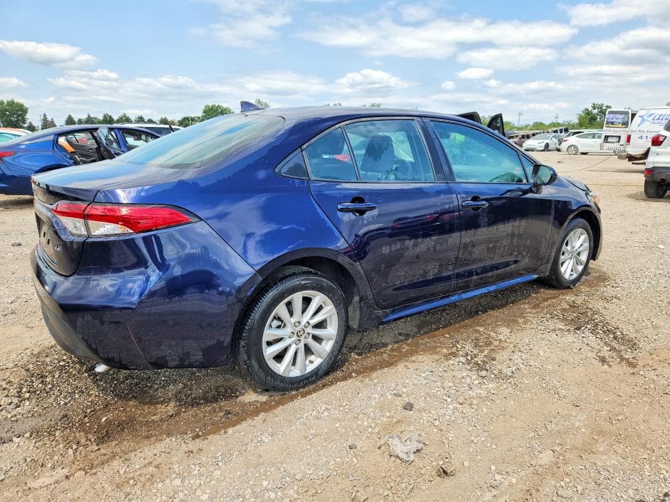 2024 TOYOTA COROLLA LE 3