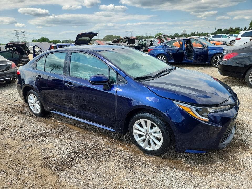 2024 TOYOTA COROLLA LE 4