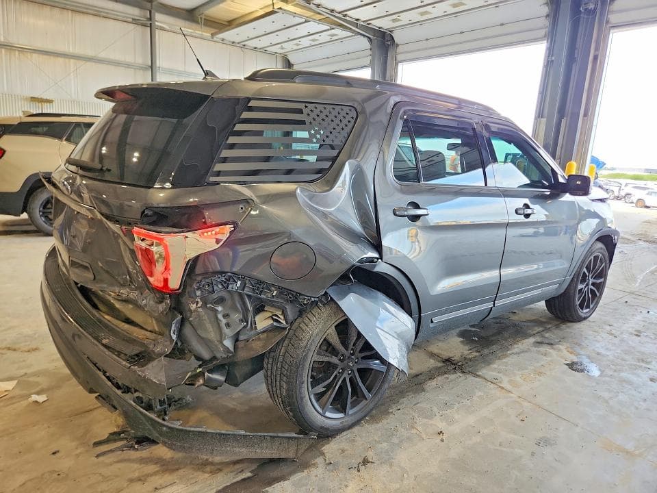 2018 FORD EXPLORER XLT 3