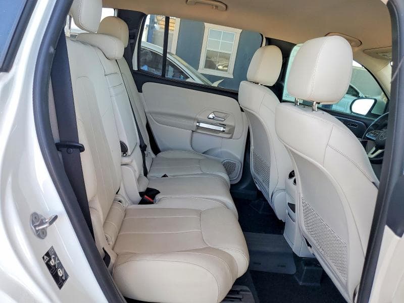 2022 MERCEDES-BENZ GLB 250 11