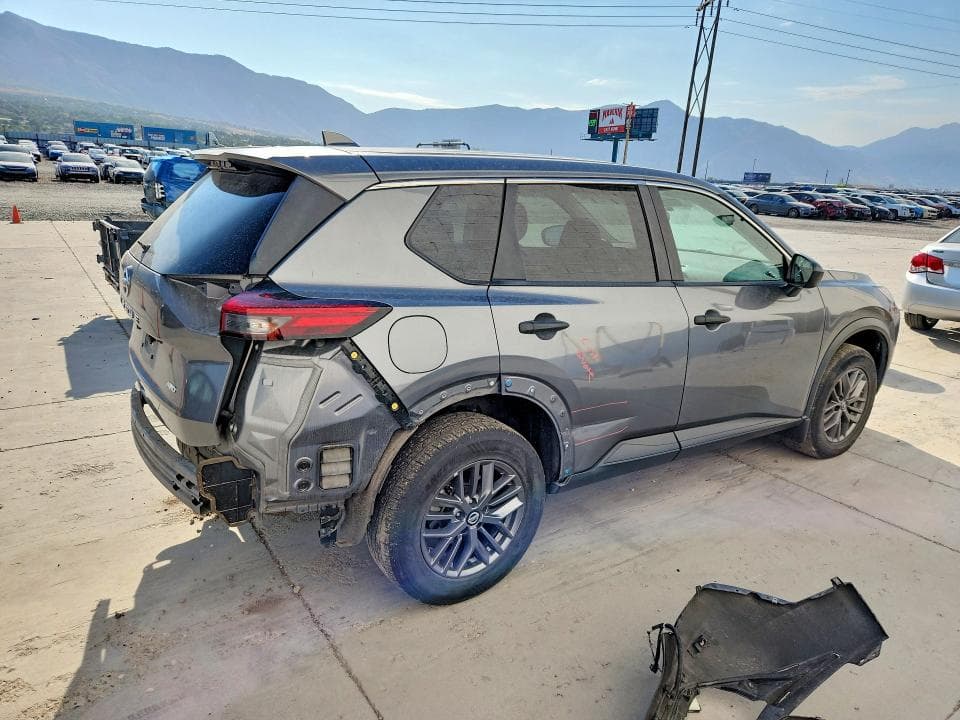 2021 NISSAN ROGUE S 3