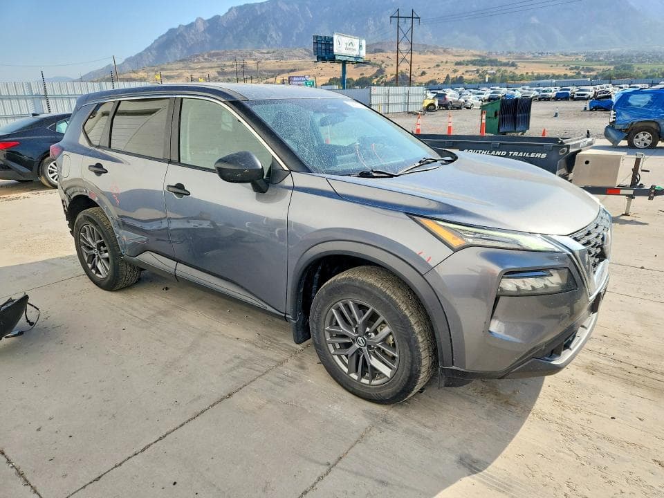 2021 NISSAN ROGUE S 4