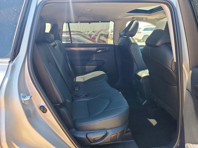 2024 TOYOTA HIGHLANDER LIMITED LIMITED 10