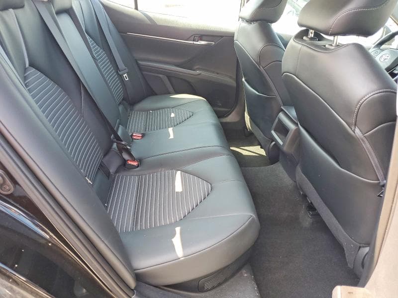 2022 TOYOTA CAMRY HYBRID SE NIGHTSHADE 10