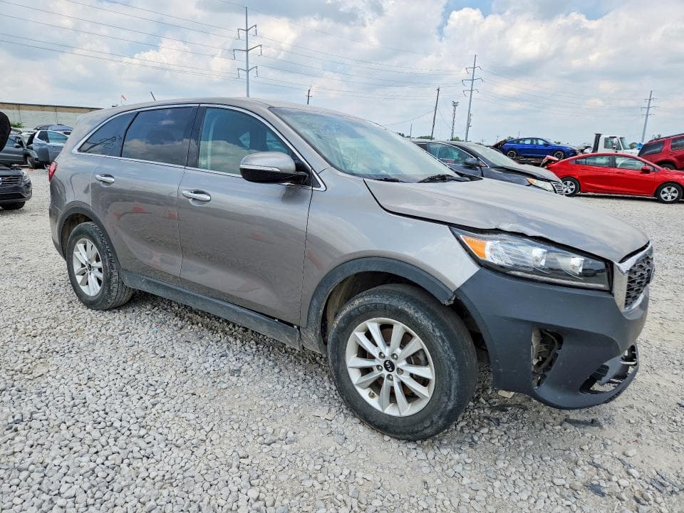 2019 KIA SORENTO L L 4