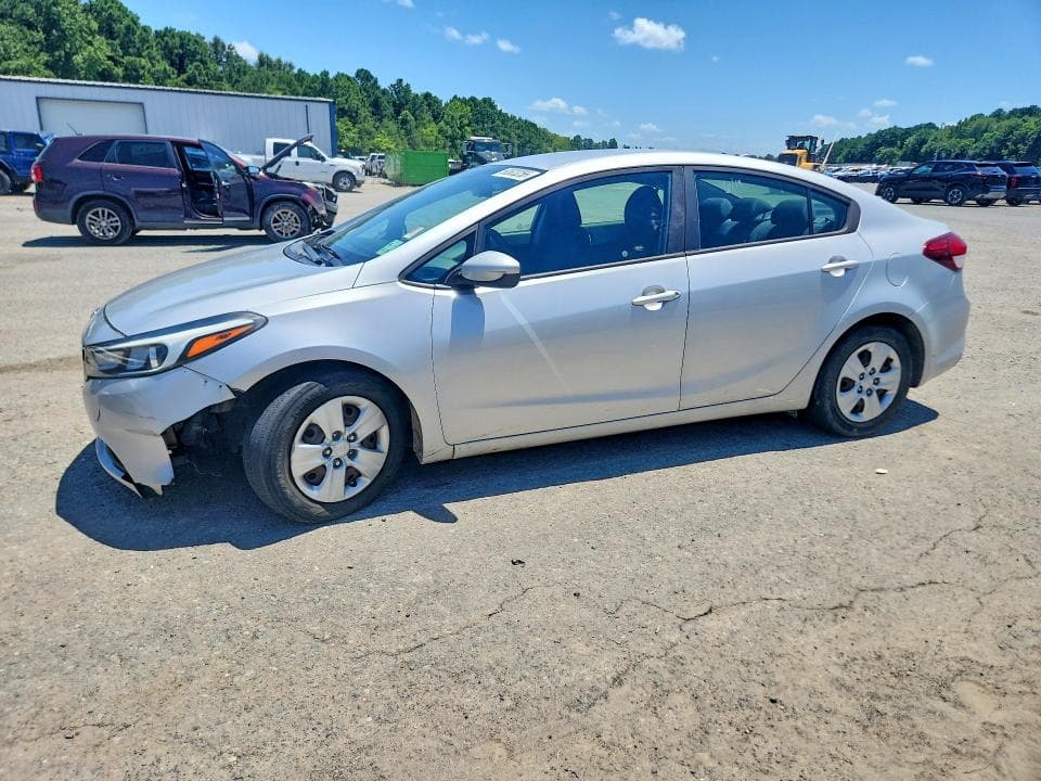 2017 KIA FORTE LX