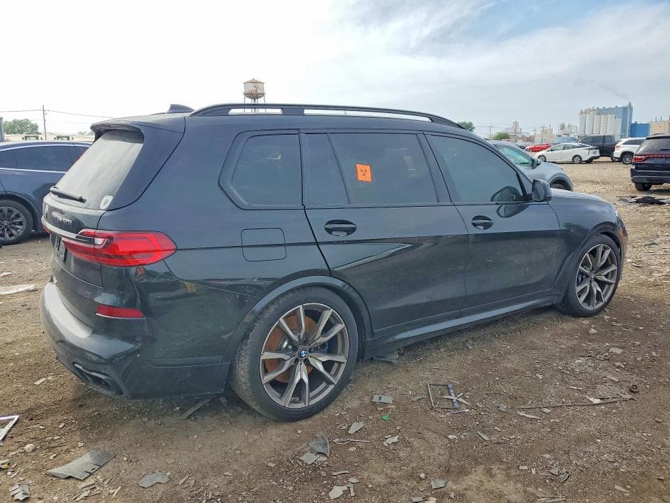 2022 BMW X7 M50I 3