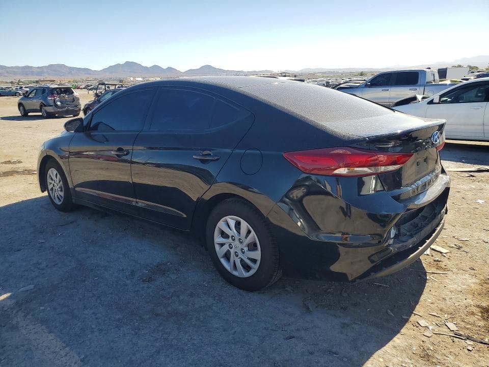 2018 HYUNDAI ELANTRA SE 2