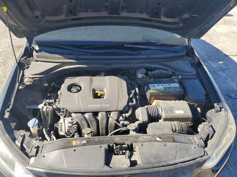 2018 HYUNDAI ELANTRA SE 11