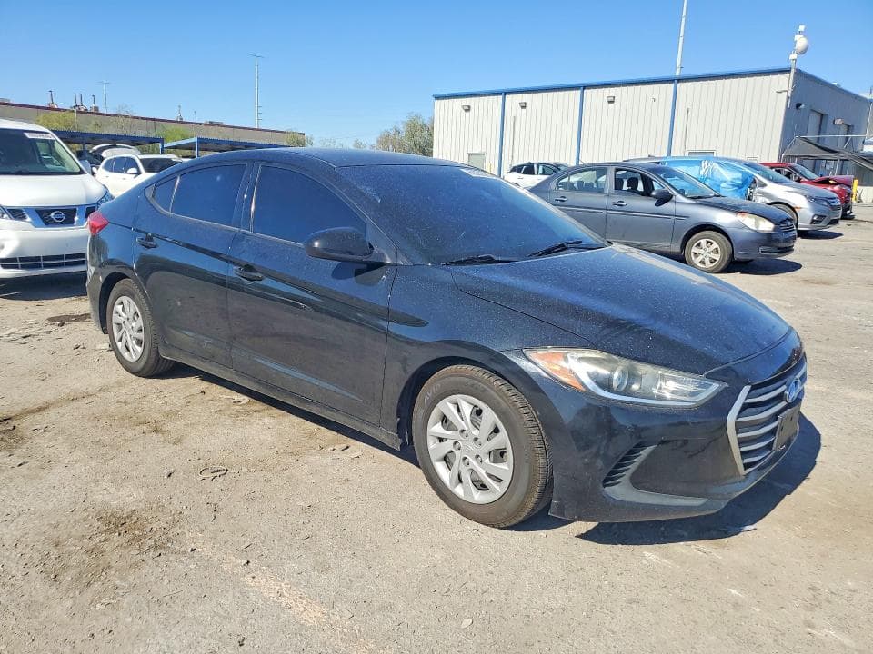 2018 HYUNDAI ELANTRA SE 4
