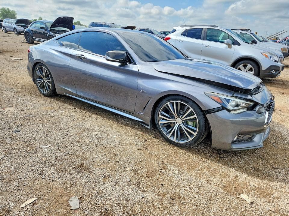 2019 INFINITI Q60 3.0T LUXE 4