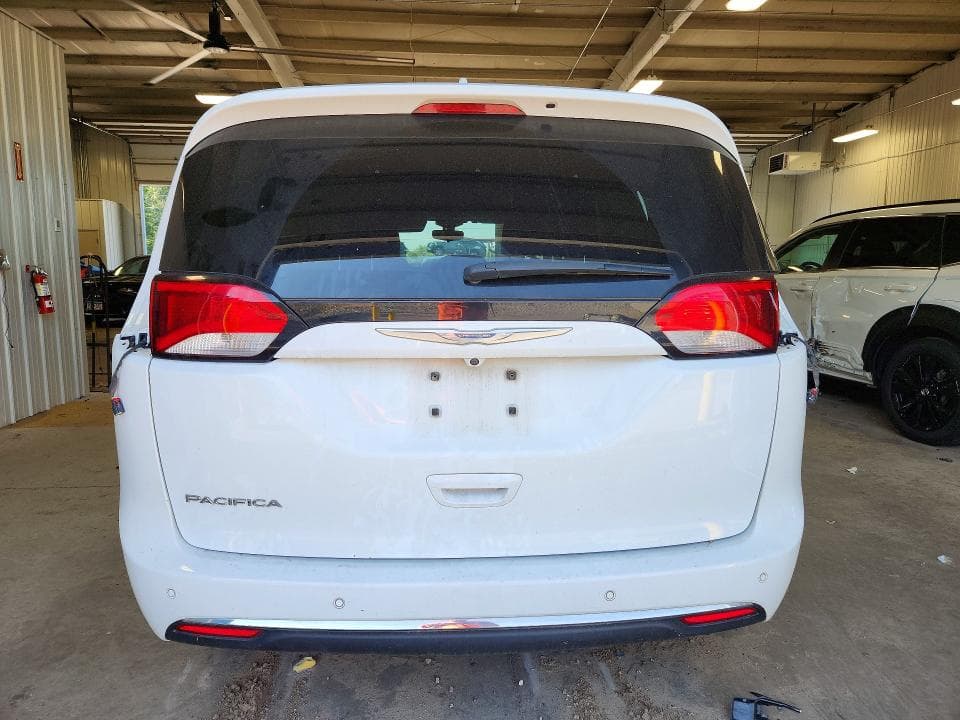 2018 CHRYSLER PACIFICA TOURING L 6