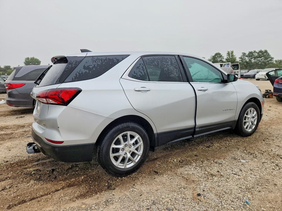 2022 CHEVROLET EQUINOX LT 3
