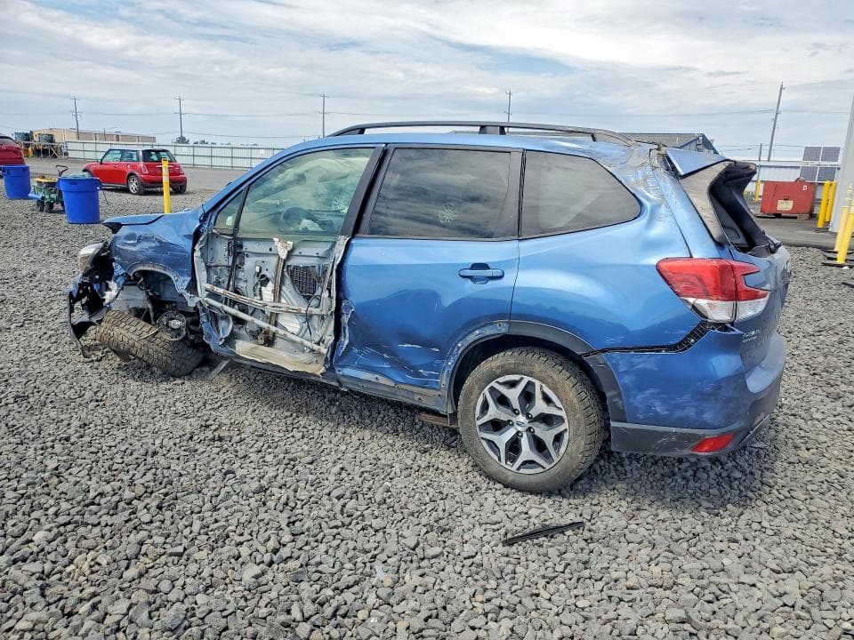2020 SUBARU FORESTER PREMIUM 2