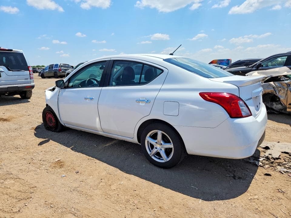 2019 NISSAN VERSA SV 2