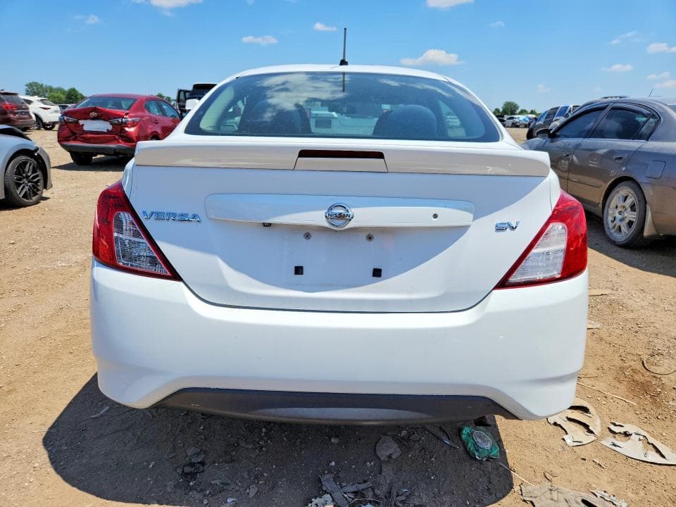 2019 NISSAN VERSA SV 6