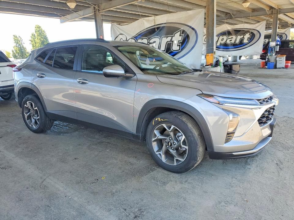 2025 CHEVROLET TRAX 1LT 4