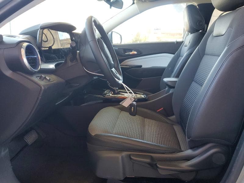 2025 CHEVROLET TRAX 1LT 7