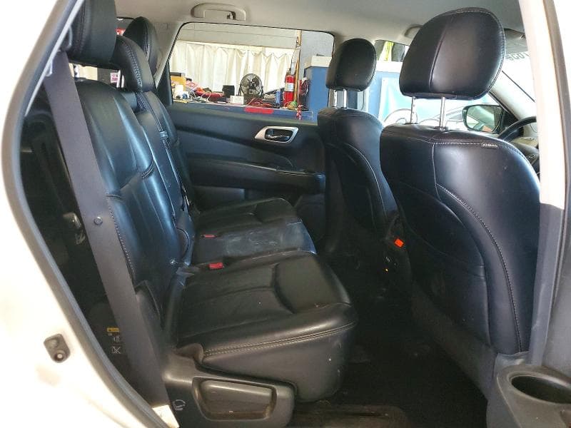 2017 NISSAN PATHFINDER SL 11