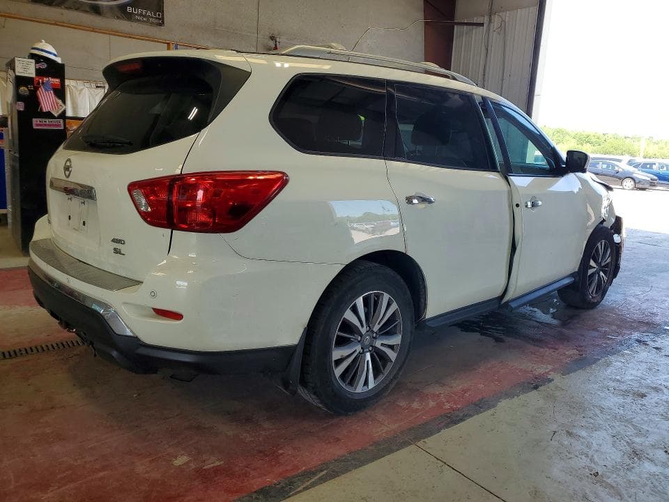 2017 NISSAN PATHFINDER SL 3