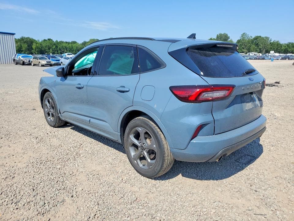 2024 FORD ESCAPE ST LINE 2