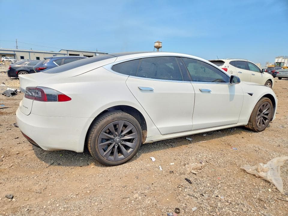2020 TESLA MODEL S 3