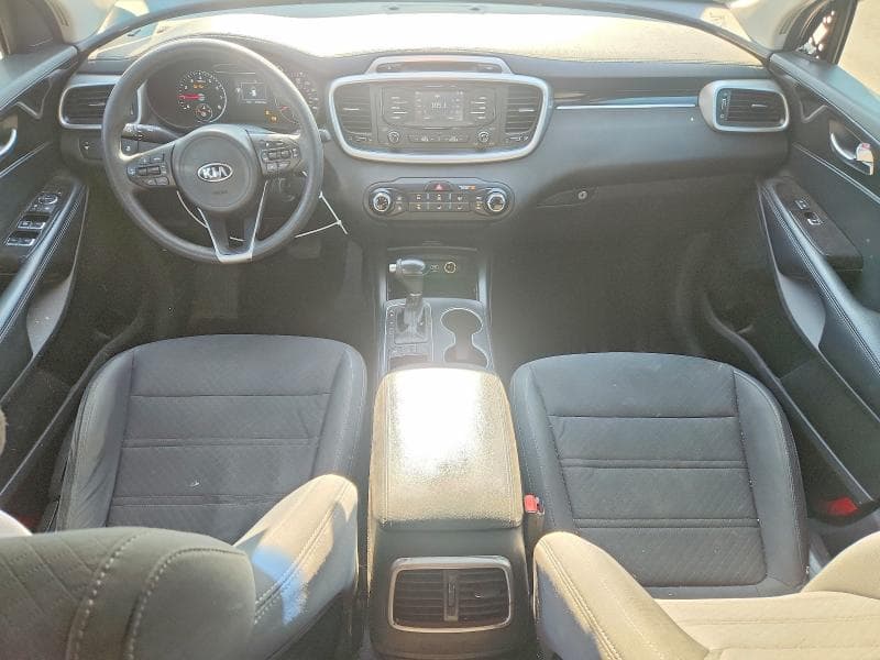 2017 KIA SORENTO LX LX 8