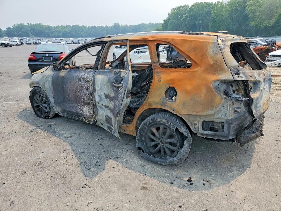 2018 KIA SORENTO LX 2