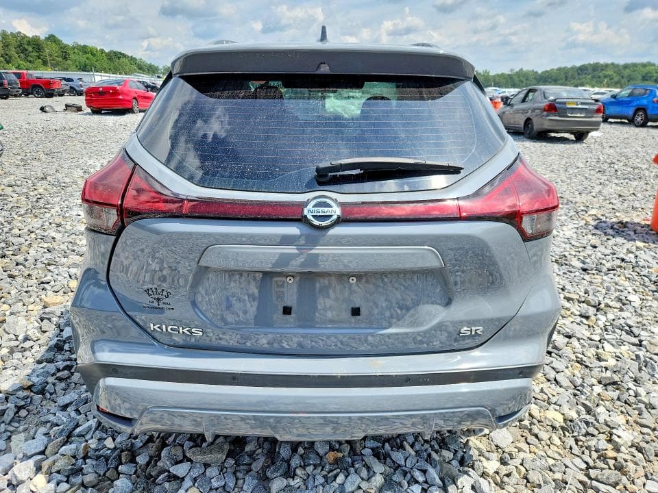 2021 NISSAN KICKS SR 6
