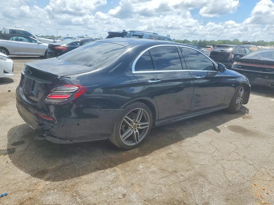 2018 MERCEDES-BENZ E 300 4MATIC 3