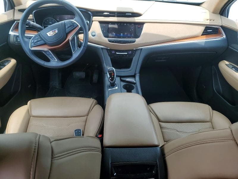 2018 CADILLAC XT5 PLATINUM 8