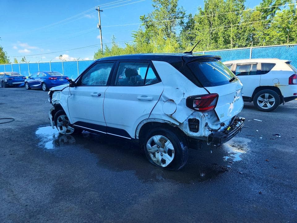 2023 HYUNDAI VENUE SE 2