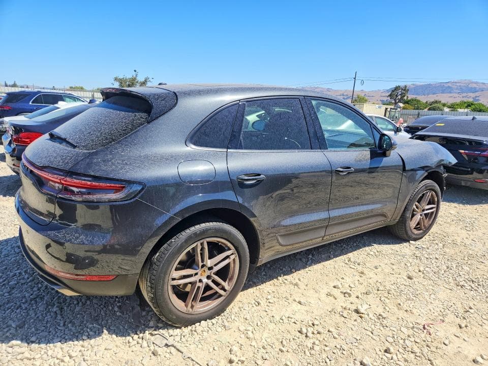 2021 PORSCHE MACAN 3