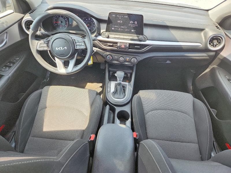 2024 KIA FORTE LXS 8