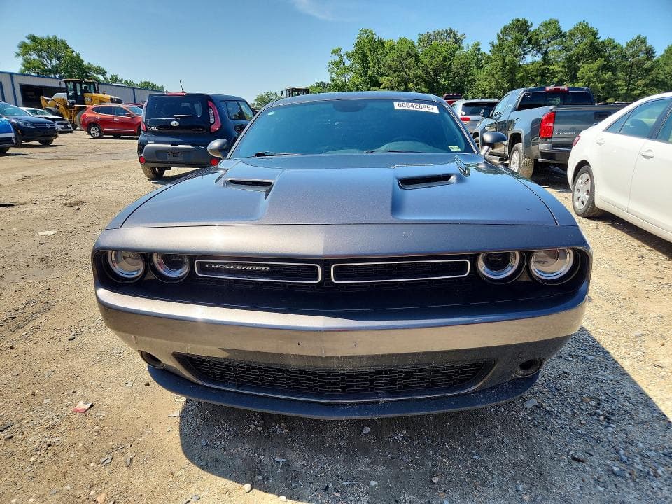2019 DODGE CHALLENGER SXT 5