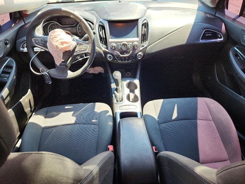 2017 CHEVROLET CRUZE LT 8