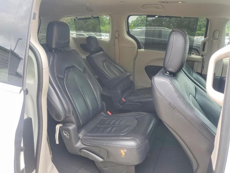 2022 CHRYSLER PACIFICA TOURING L 11