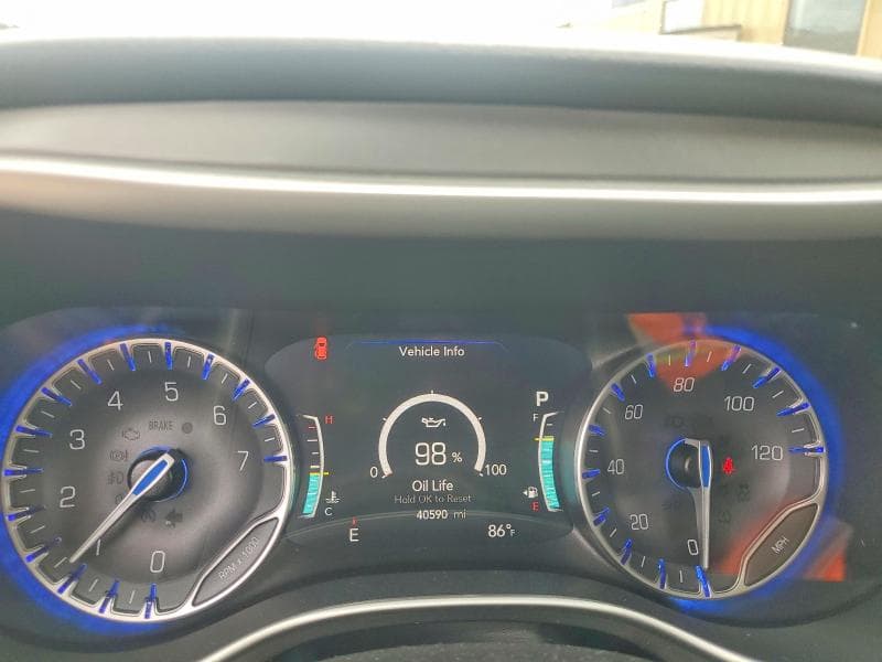 2022 CHRYSLER PACIFICA TOURING L 9