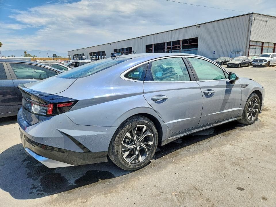 2025 HYUNDAI SONATA SEL 3