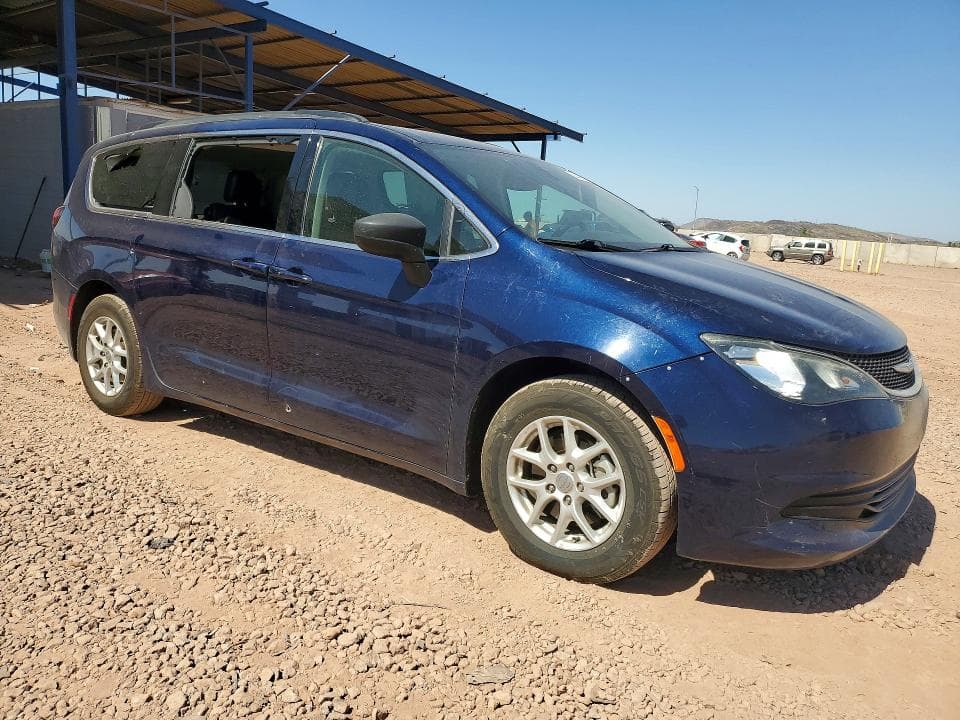 2020 CHRYSLER VOYAGER LXI 4
