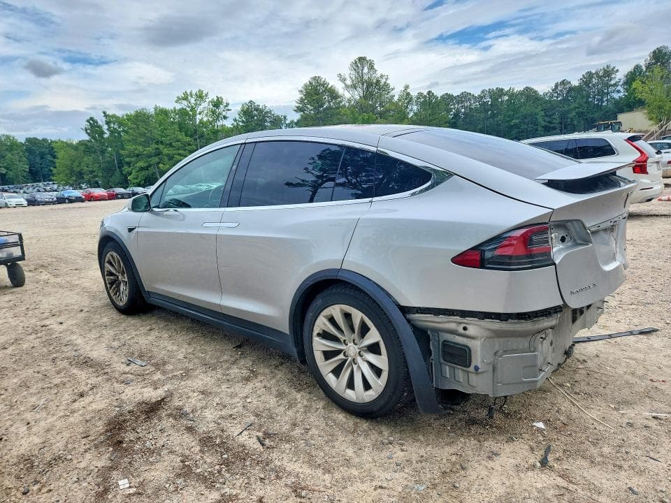 2017 TESLA MODEL X 2